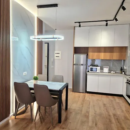 Modern Escape Apartman